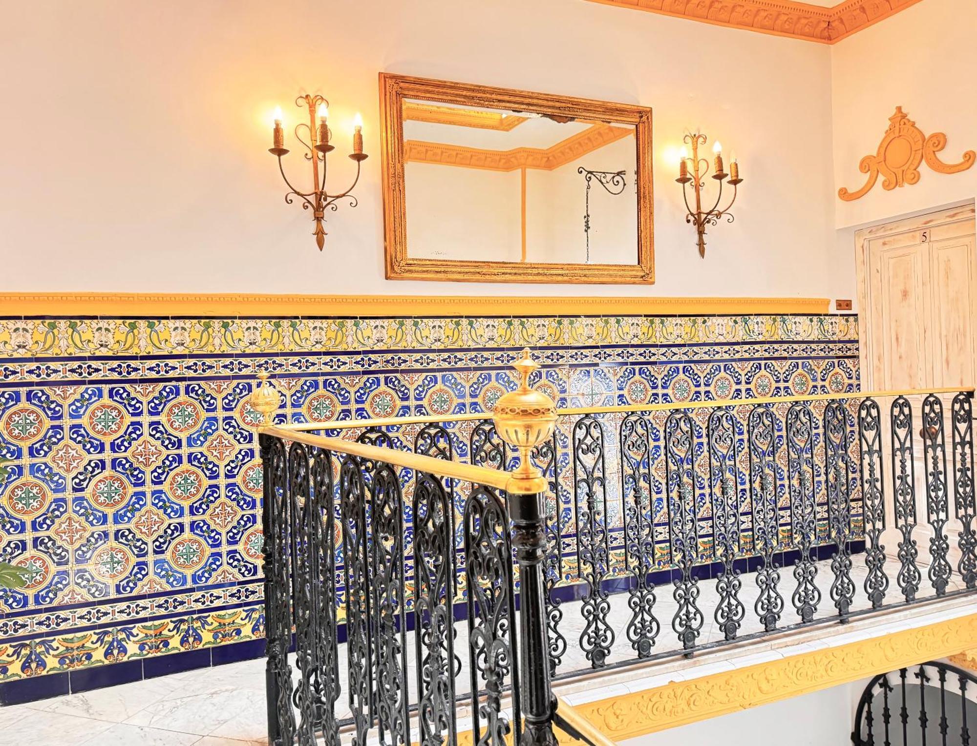 Palace House Hercules - Apartments Sevilla Exteriér fotografie