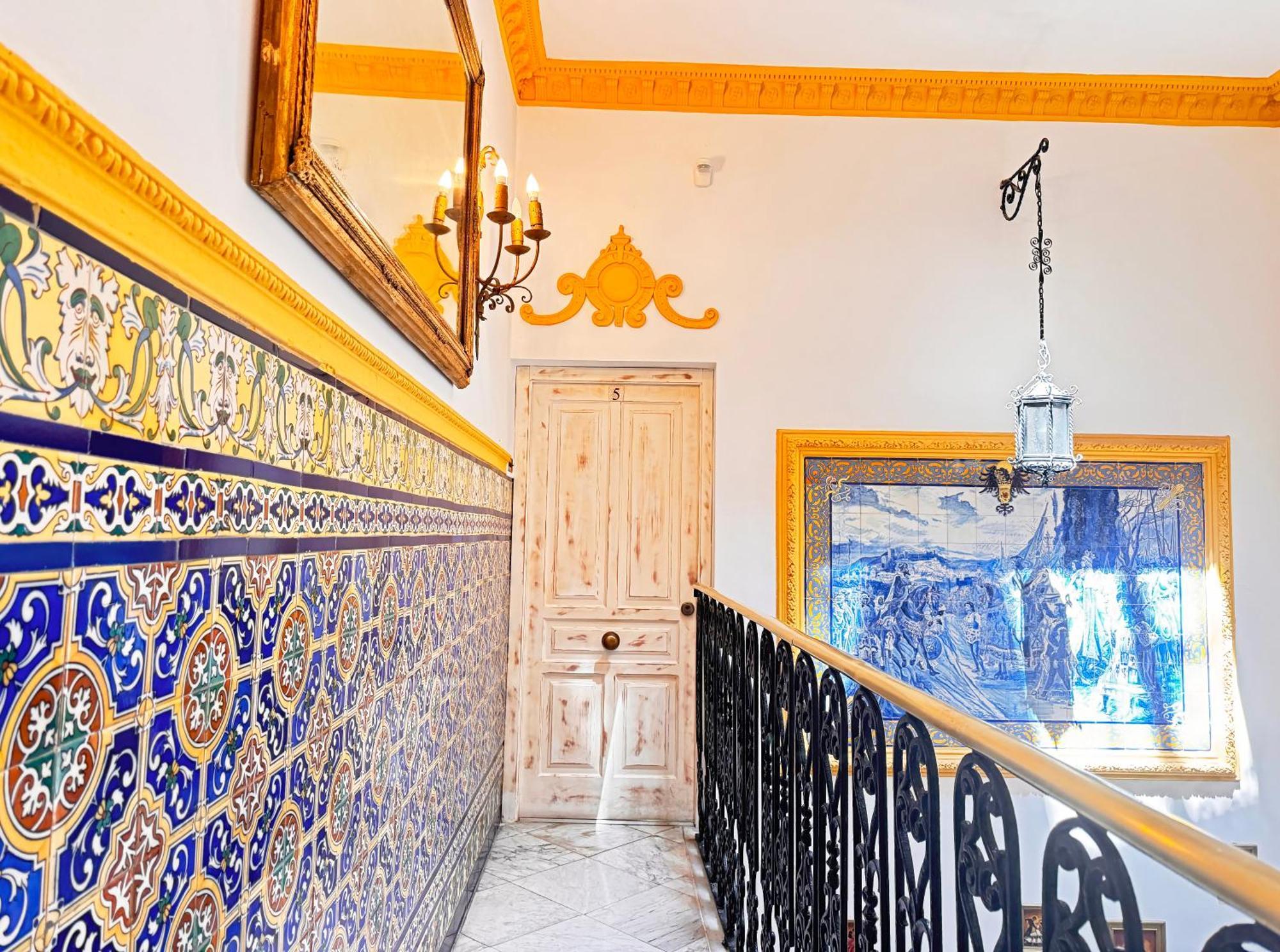 Palace House Hercules - Apartments Sevilla Exteriér fotografie