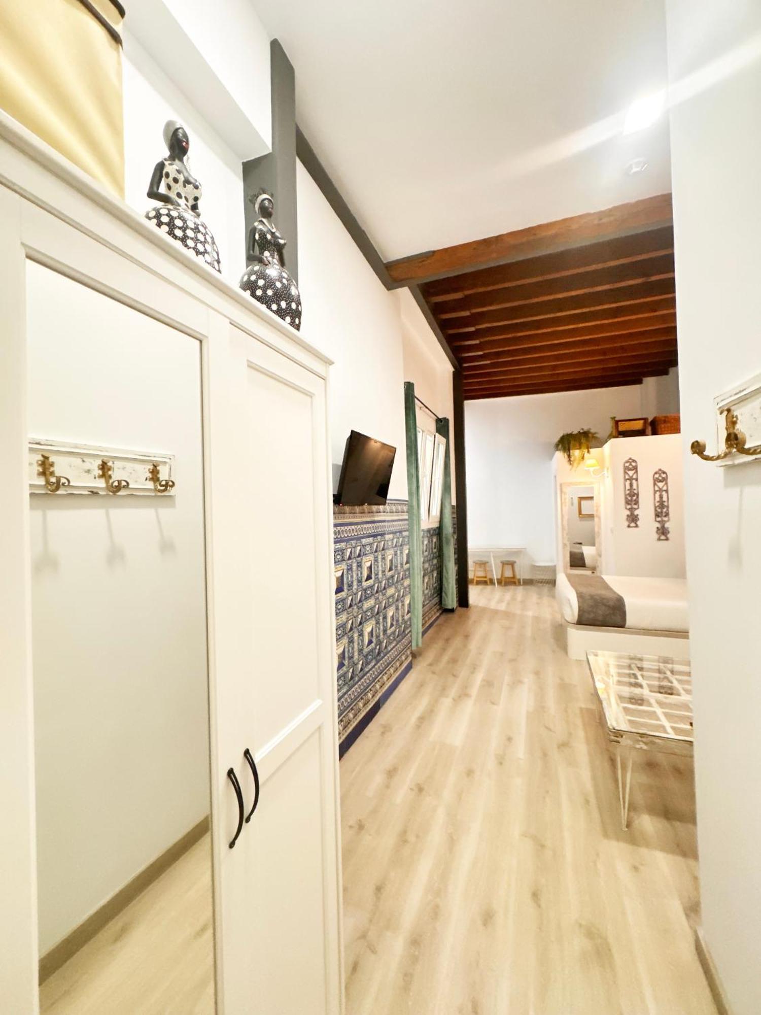 Palace House Hercules - Apartments Sevilla Pokoj fotografie